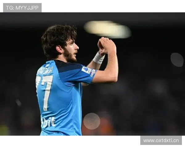 那不勒斯近期欧战表现有所波动,球队稳定性面临考验 那不勒斯近期欧战表现有所波动,球队稳定性面临考验