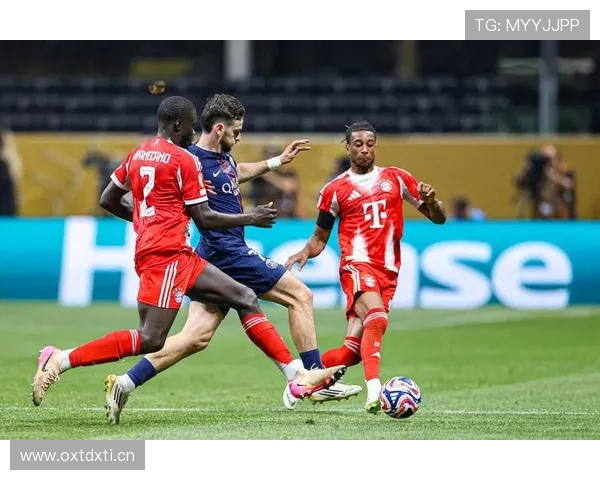 拜仁耻辱性溃败，内部裂痕如何消解？战术体系退化严重！