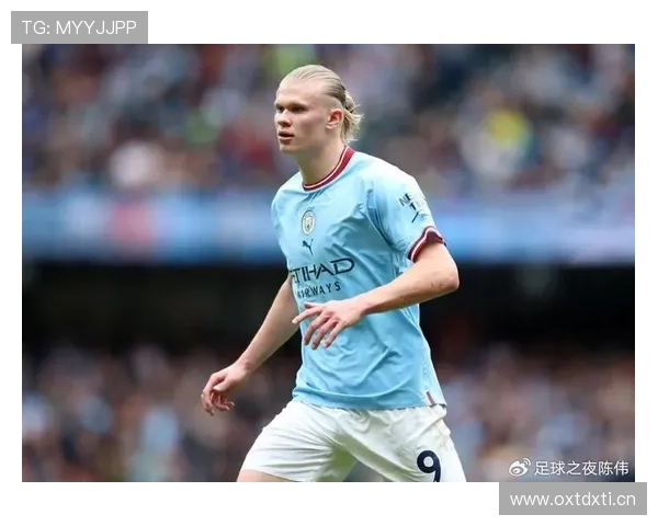 苏亚雷斯与哈兰德：全能中锋与终结机器的时代差异分析