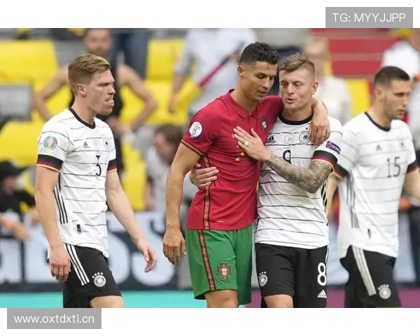 琼阿梅尼 vs 托尼·克罗斯:中场出球结构与准确性对比分析 琼阿梅尼 vs 托尼·克罗斯:中场出球结构与准确性对比分析